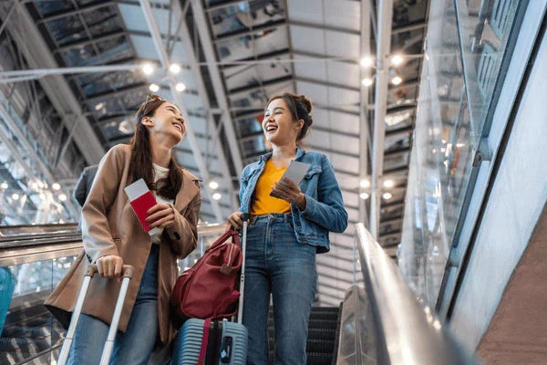 Essential travel tips ultimate guide — Flyco Travel Singapore lightweight luggage advice