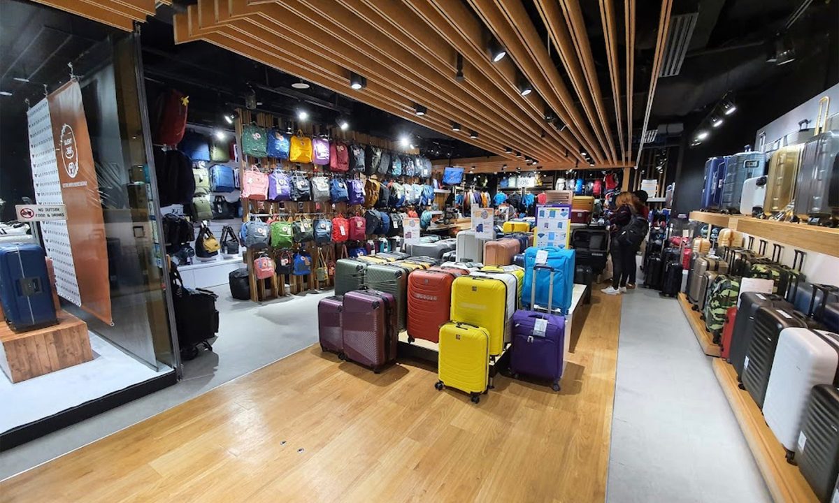 the travel store